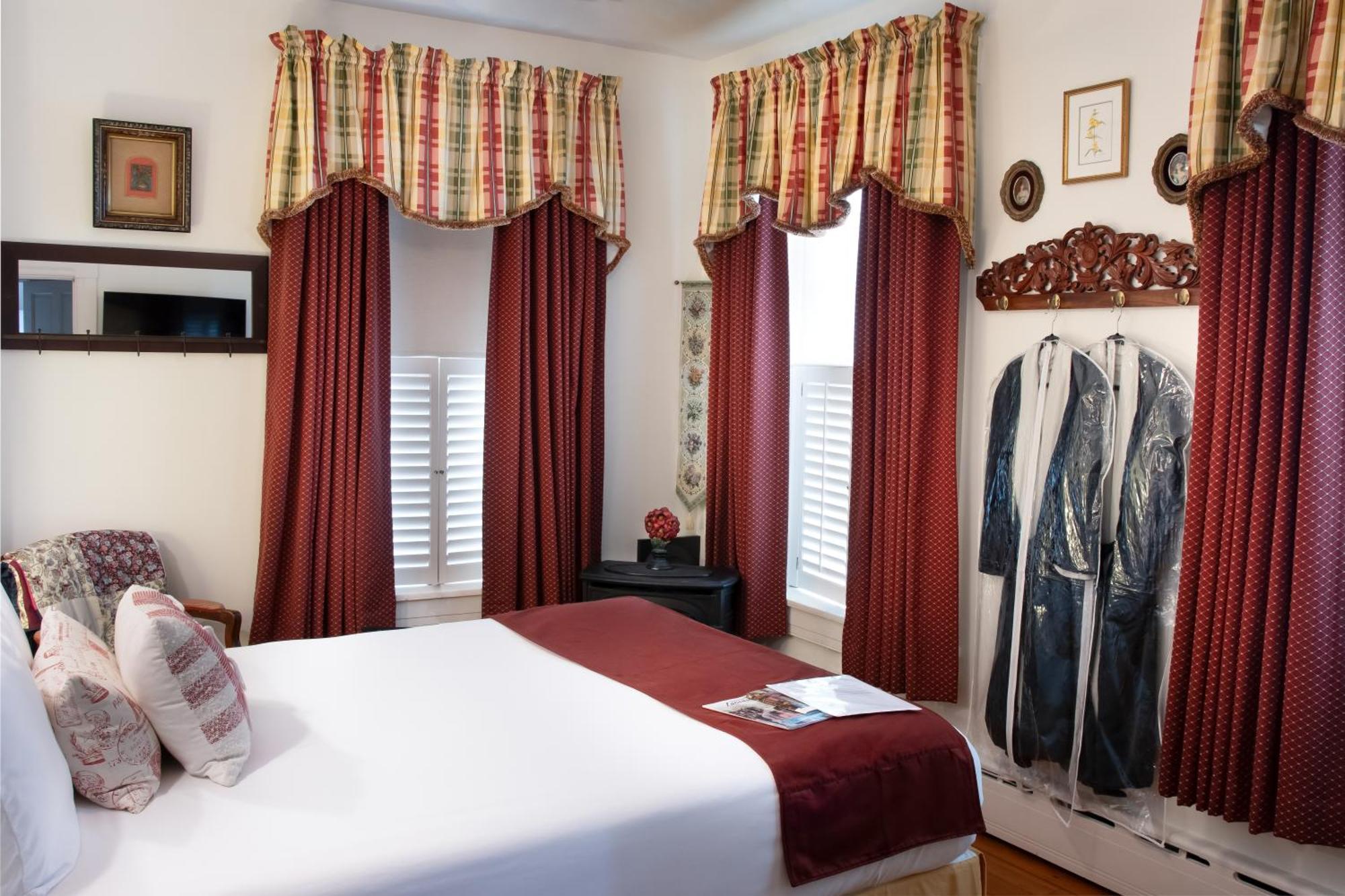 Ej Bowman House Bed & Breakfast Lititz Exterior photo