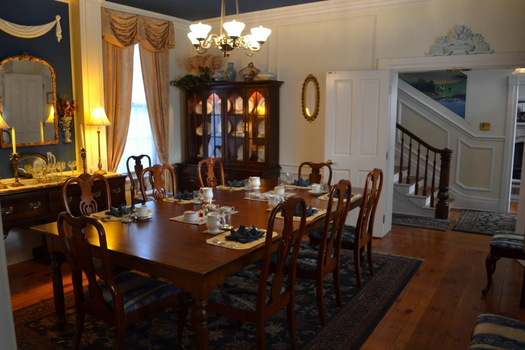 Ej Bowman House Bed & Breakfast Lititz Exterior photo